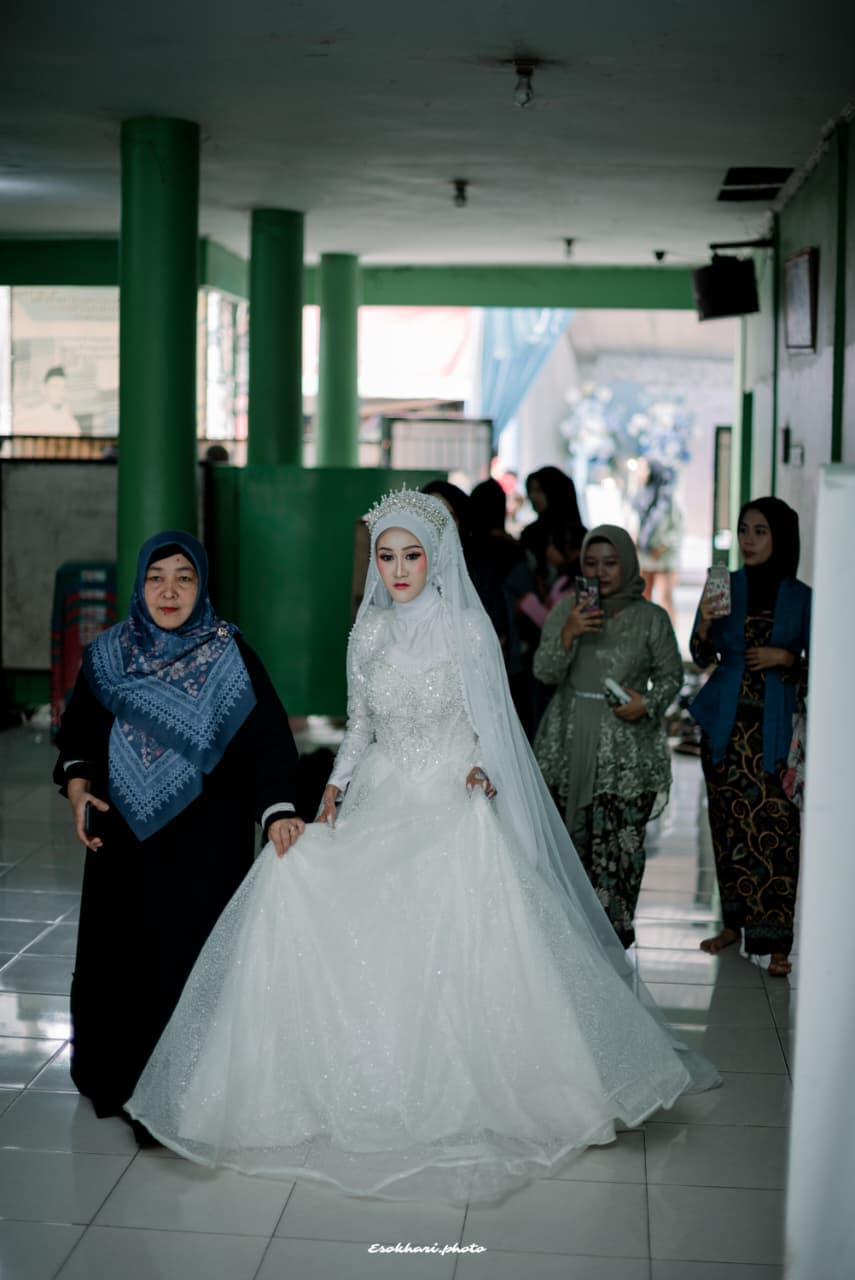 Portofolio Bride Assistant by Dira 1